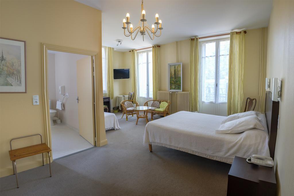 Hotel Castel Regina Châtel-Guyon Pokój zdjęcie