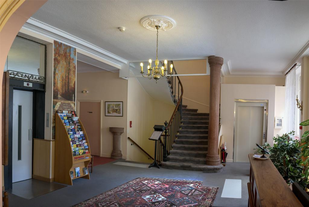 Hotel Castel Regina Châtel-Guyon Zewnętrze zdjęcie