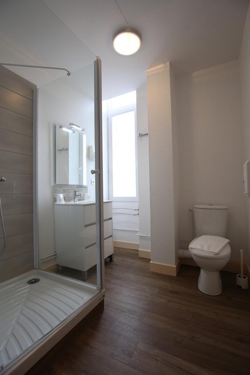 Hotel Castel Regina Châtel-Guyon Zewnętrze zdjęcie