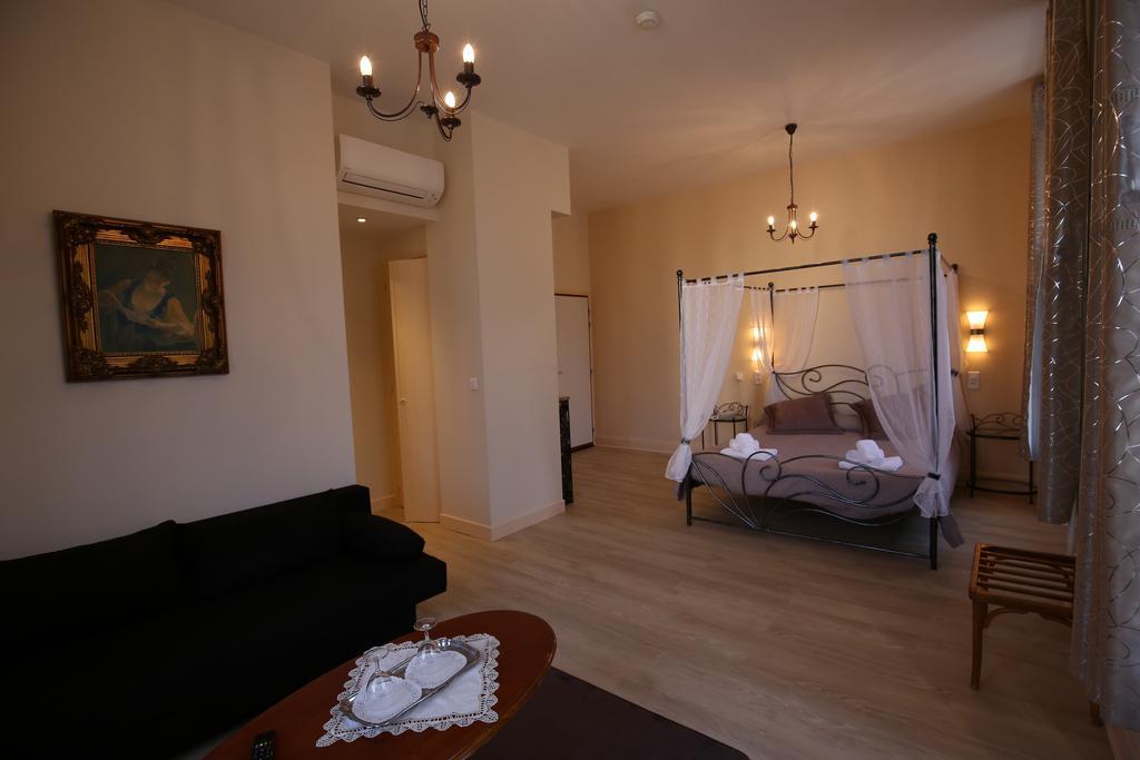 Hotel Castel Regina Châtel-Guyon Zewnętrze zdjęcie