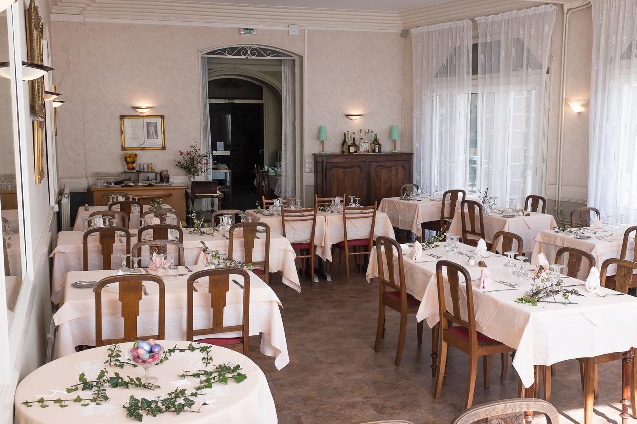 Hotel Castel Regina Châtel-Guyon Zewnętrze zdjęcie