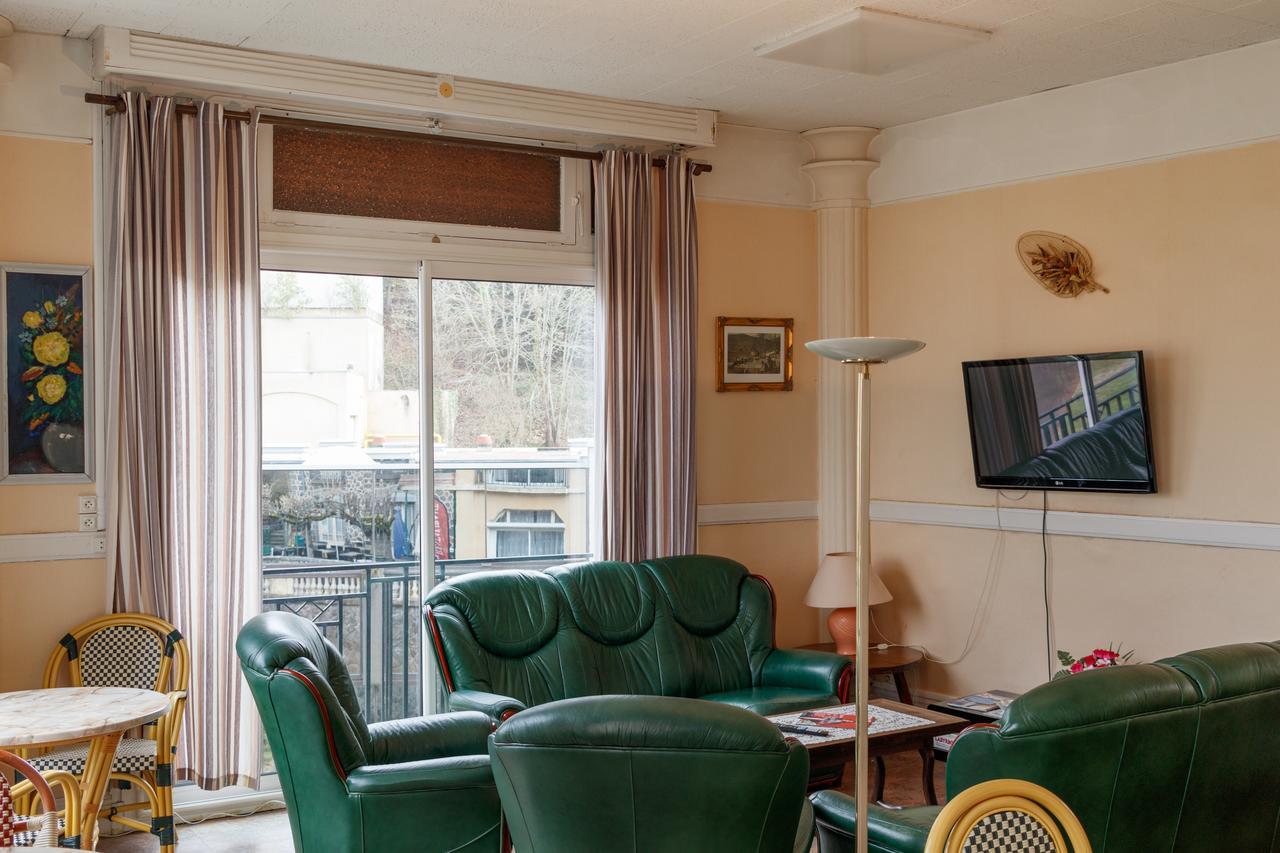Hotel Castel Regina Châtel-Guyon Zewnętrze zdjęcie